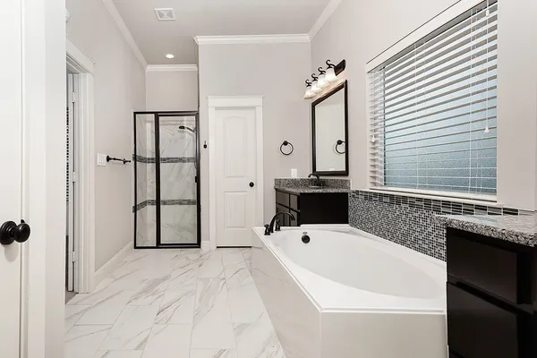 $425,000 | 115 Cherry Oak Lane, Montgomery, TX 77316