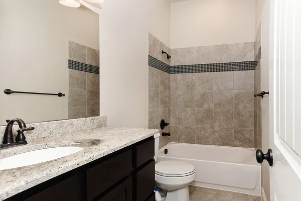 $425,000 | 115 Cherry Oak Lane, Montgomery, TX 77316