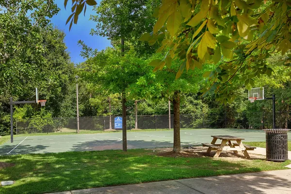 $425,000 | 115 Cherry Oak Lane, Montgomery, TX 77316