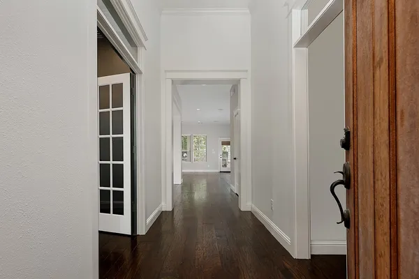 $425,000 | 115 Cherry Oak Lane, Montgomery, TX 77316