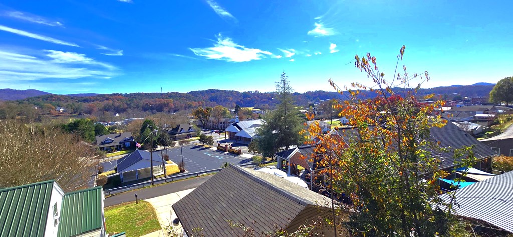84 Logan Street Ellijay, GA 30540 - Photo 20 of 59