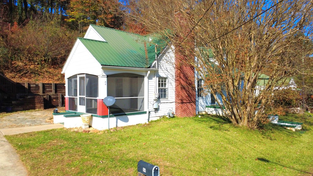 84 Logan Street Ellijay, GA 30540 - Photo 3 of 59