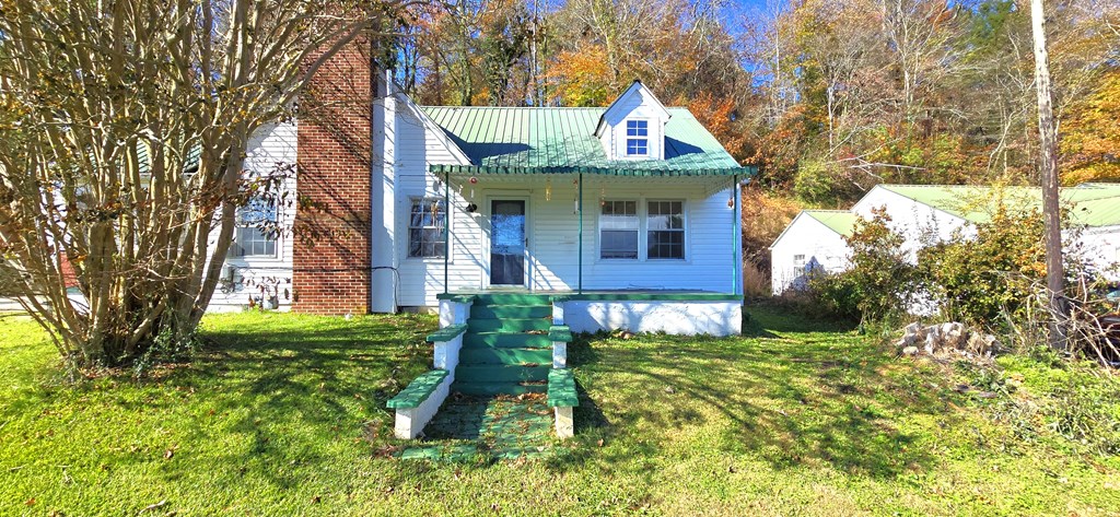 84 Logan Street Ellijay, GA 30540 - Photo 5 of 59