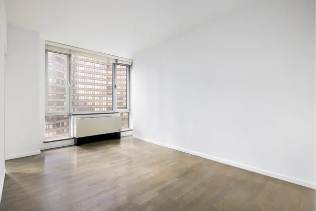 $4,000 | West 42nd Street | Hell's Kitchen