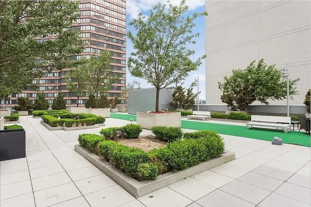 $4,000 | West 42nd Street | Hell's Kitchen