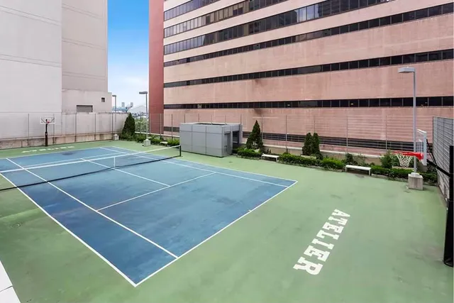 $4,000 | West 42nd Street | Hell's Kitchen