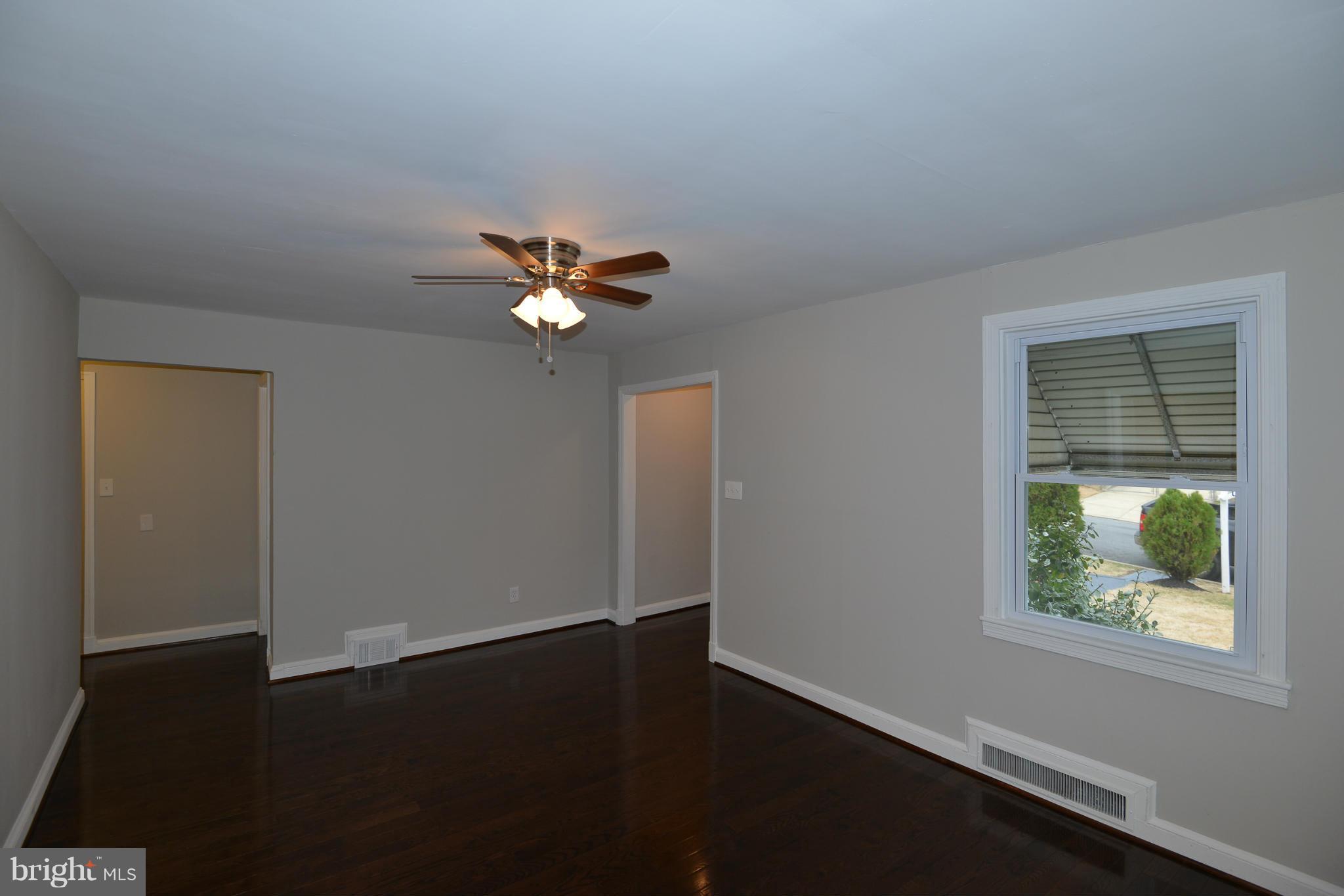 2002 Hayden Road Hyattsville, MD 20782 - Photo 7 of 29 Dining Room