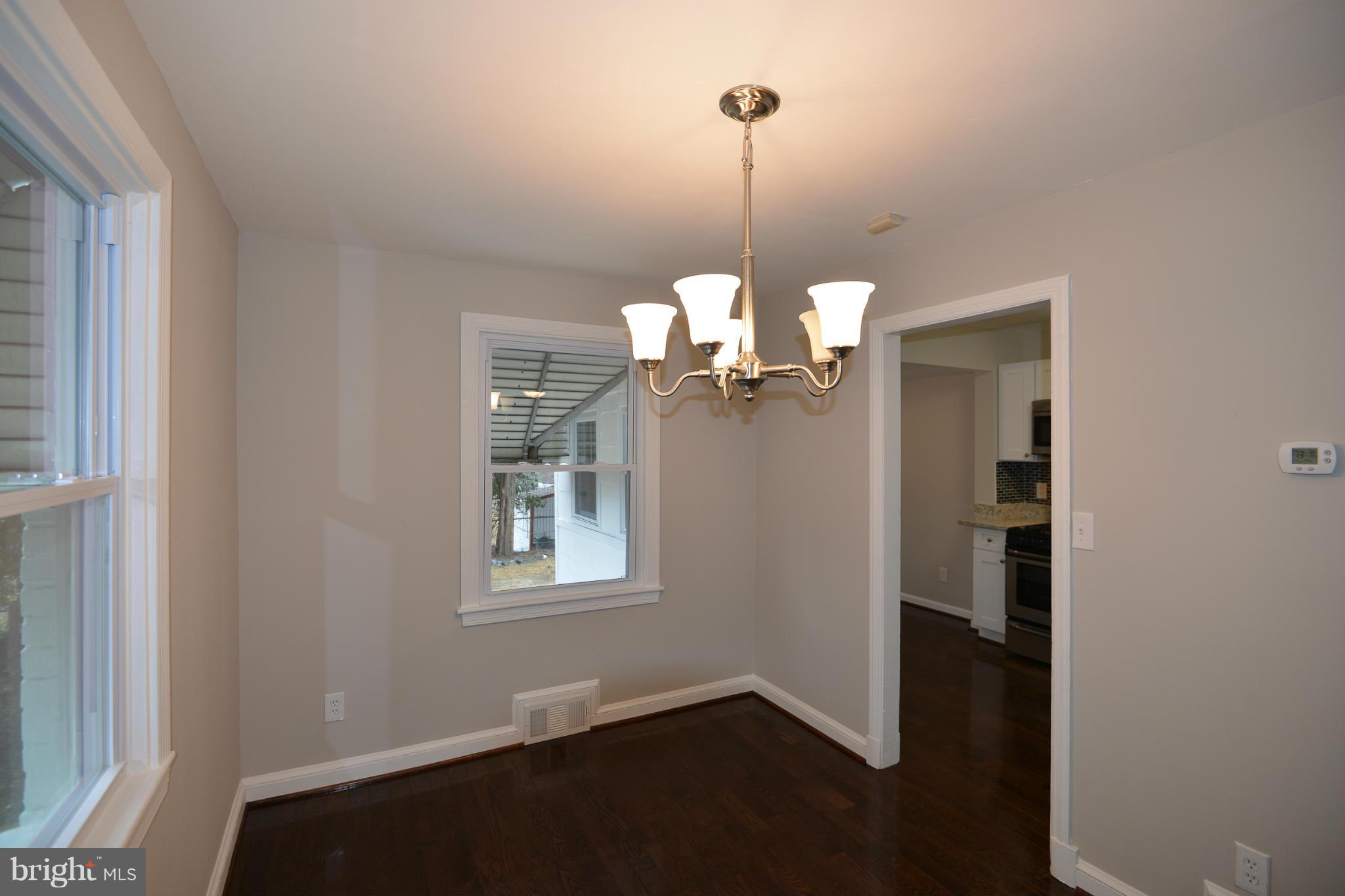 2002 Hayden Road Hyattsville, MD 20782 - Photo 9 of 29 Dining Room