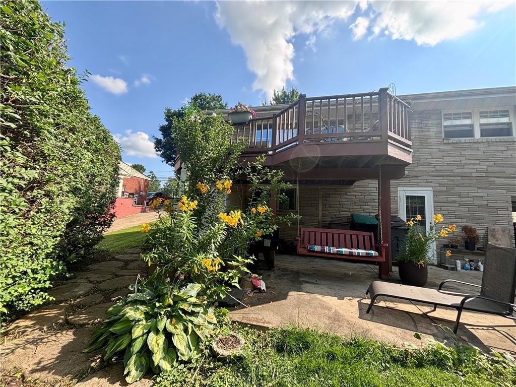257 Johnston Road Pittsburgh, PA 15241 - Photo 24 of 29 a view of a house with backyard and sitting area