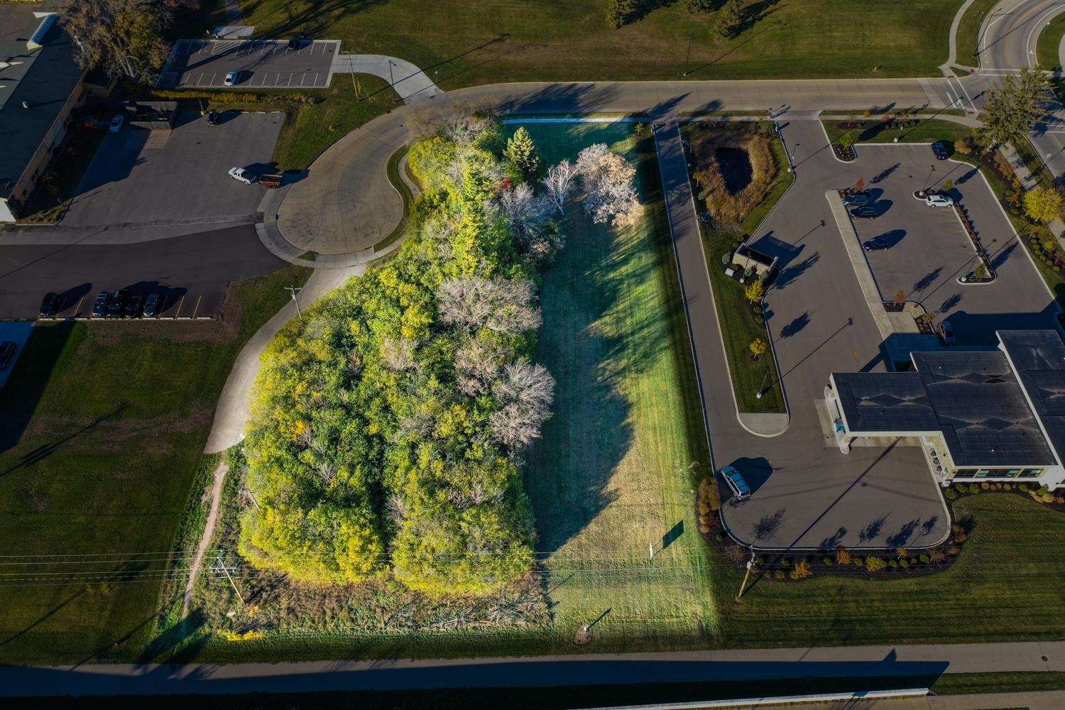 1875 Rath Lane Oshkosh, WI 54902 - Photo 7 of 9