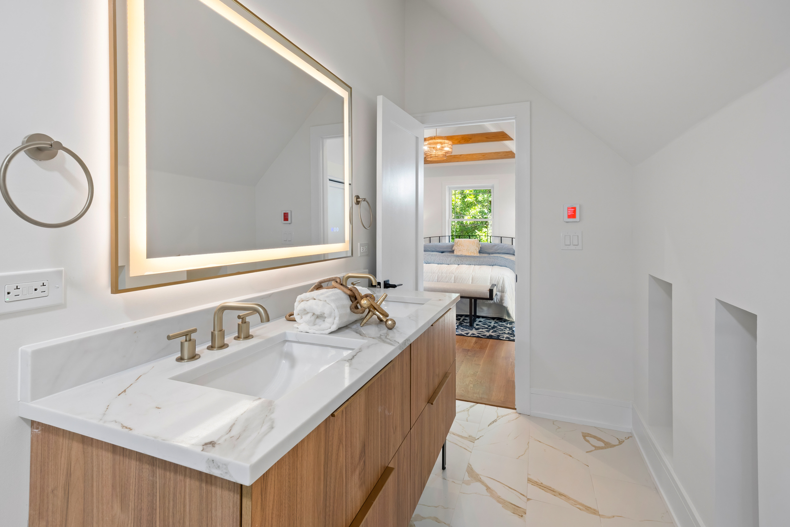 3414 North Hamilton Avenue Chicago, IL 60618 - Photo 30 of 45