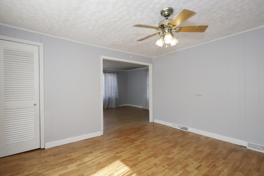 59 Bridge Street Fairhaven, MA 02719 - Photo 19 of 41