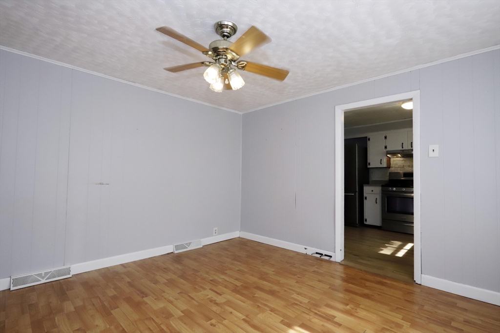 59 Bridge Street Fairhaven, MA 02719 - Photo 20 of 41