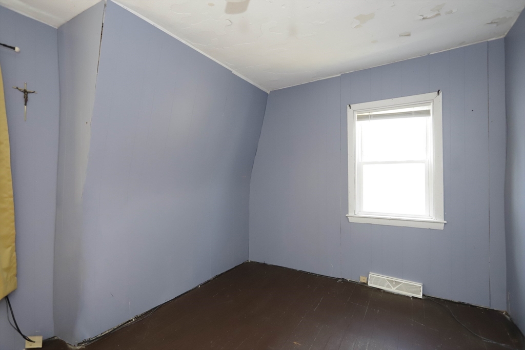 59 Bridge Street Fairhaven, MA 02719 - Photo 35 of 41