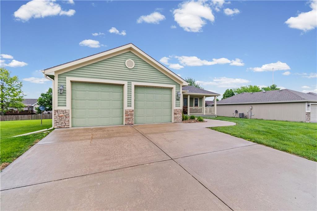 910 Timberline Drive Cameron, MO 64429 - Photo 32 of 39