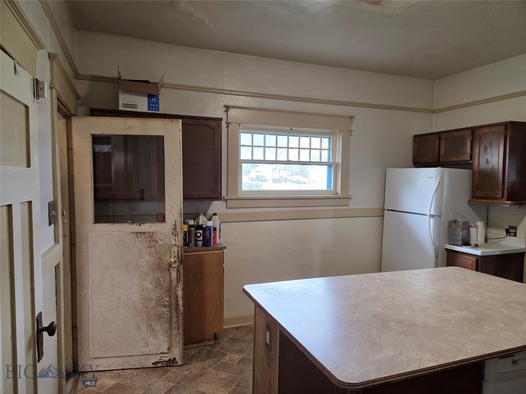 2421 Locust Street Butte, MT 59701 - Photo 7 of 17 Gallery Image 7