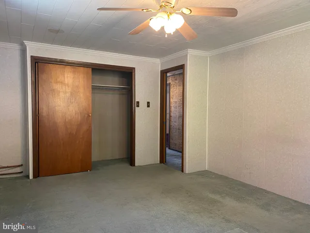 an empty room with window