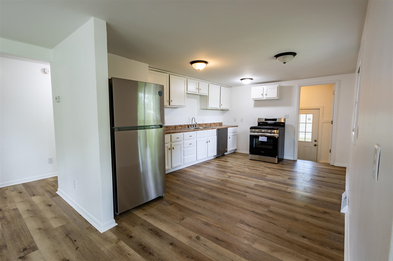 9470 Peck Road Greenville, MI 48838 - Photo 10 of 34