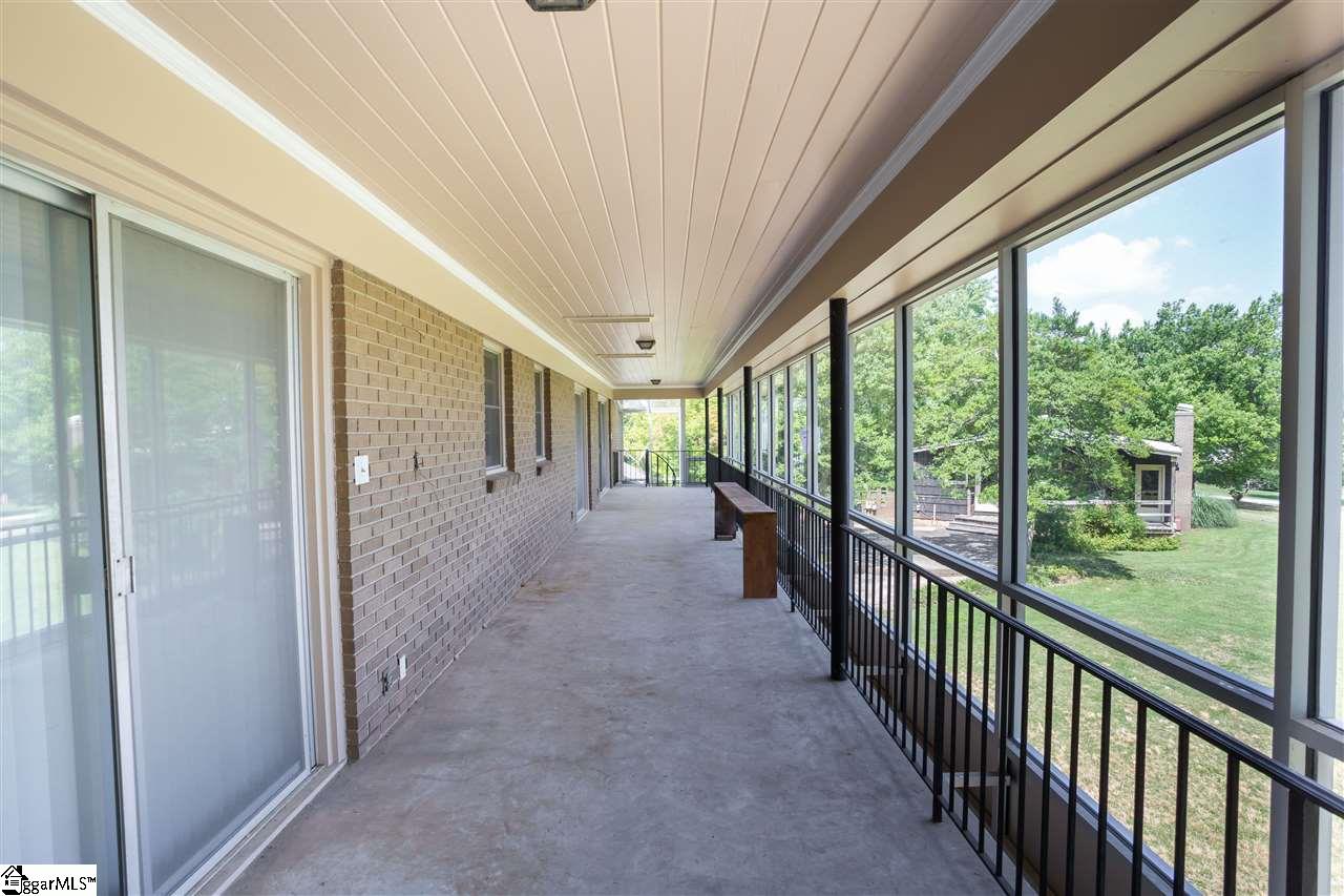 603 Pelham Road Greenville, SC 29615 - Photo 3 of 29 Enclosed porch