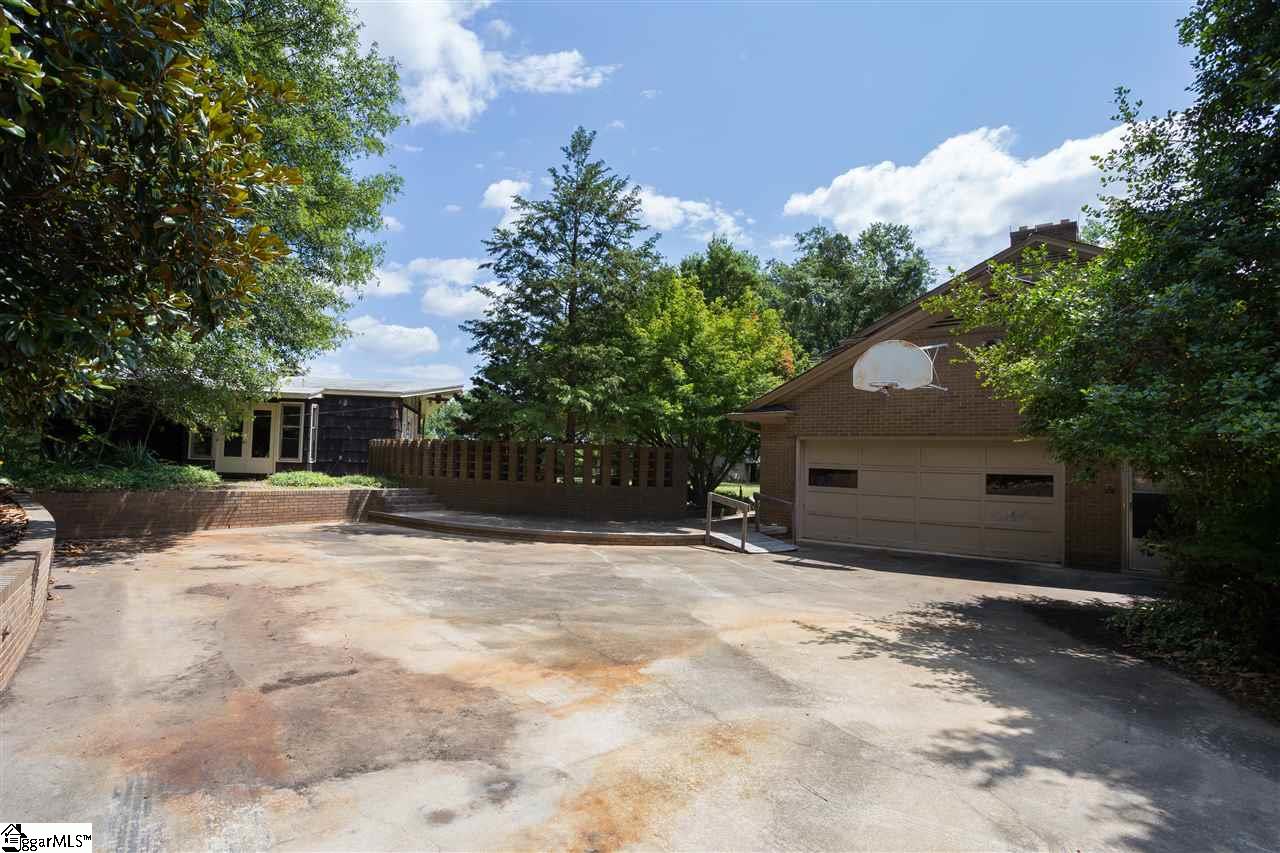 603 Pelham Road Greenville, SC 29615 - Photo 25 of 29