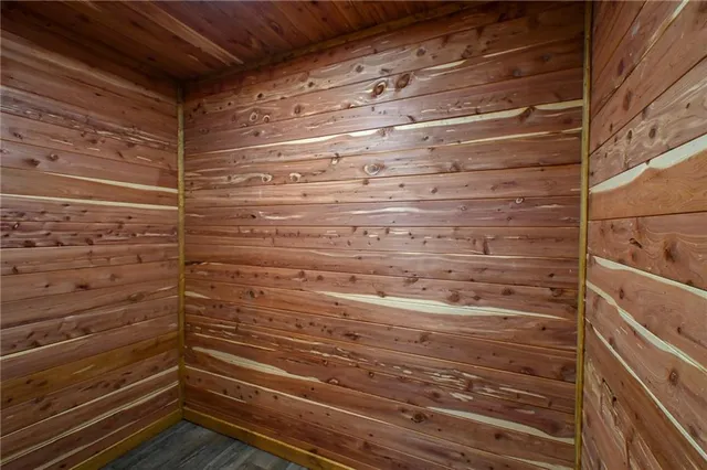 $285,000 | 8655 Southeast 54th Highway, Collins, MO 64738