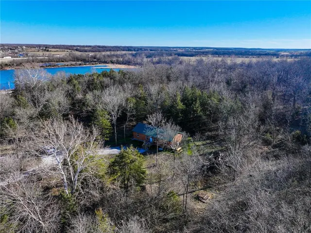 $219,000 | 8655 Southeast 54th Highway, Collins, MO 64738