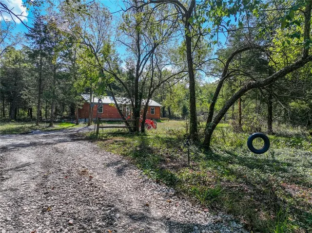 $219,000 | 8655 Southeast 54th Highway, Collins, MO 64738