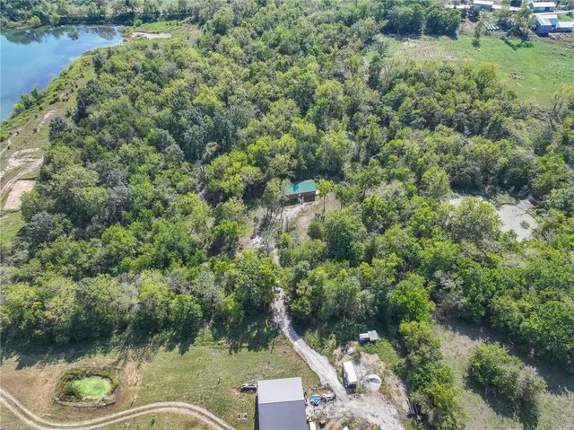 $285,000 | 8655 Southeast 54th Highway, Collins, MO 64738