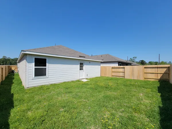 $1,850 | 1519 Gardenia Grv Lane, Unit LAND, Crosby, TX 77532