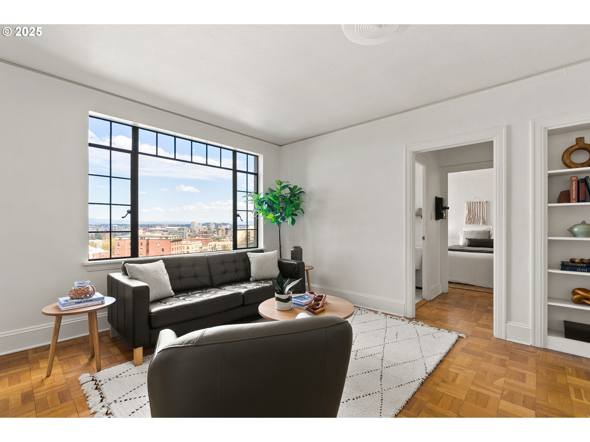 2336 Southwest Osage Street, Unit 402 Portland, OR 97205 - Photo 11 of 43