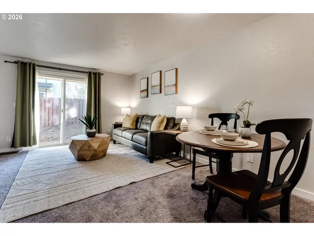 $255,000 | 1432 Fetters Loop, Eugene, OR 97402