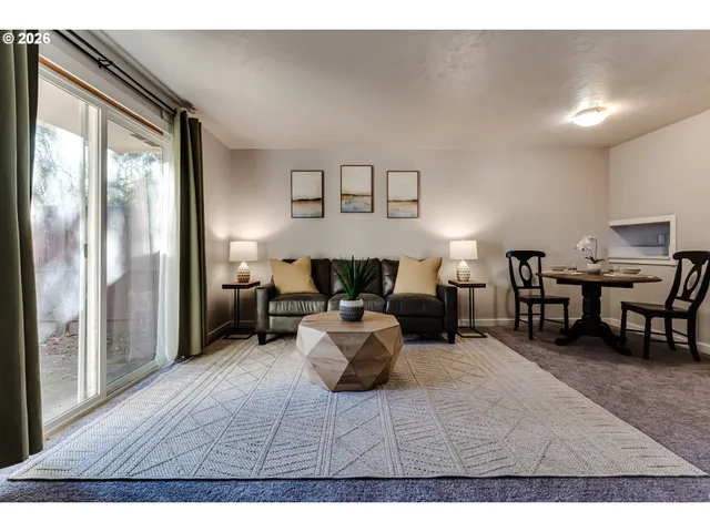 $255,000 | 1432 Fetters Loop, Eugene, OR 97402