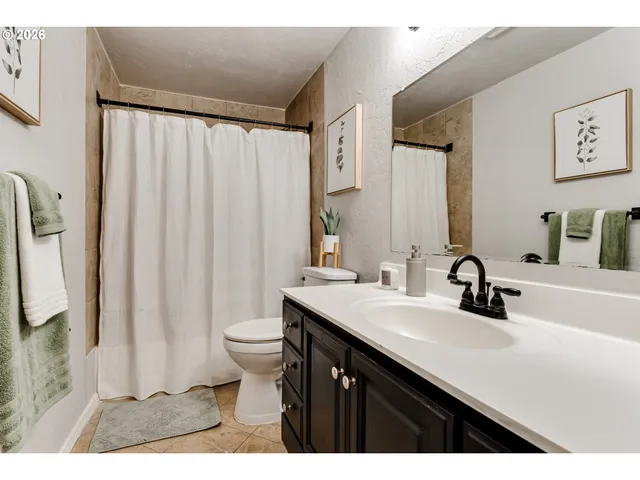 $255,000 | 1432 Fetters Loop, Eugene, OR 97402