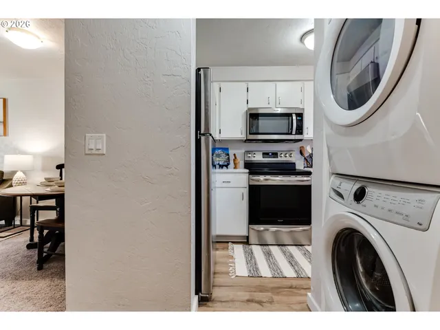 $255,000 | 1432 Fetters Loop, Eugene, OR 97402