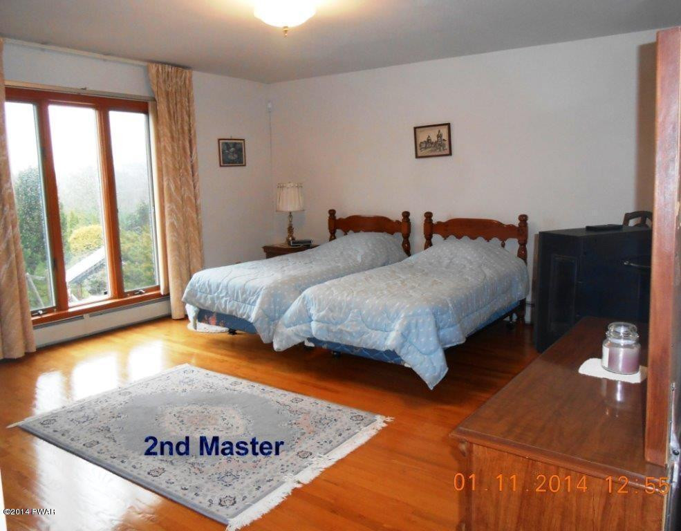111 Hatton Road Hawley, PA 18428 - Photo 15 of 58 Gallery Image 15