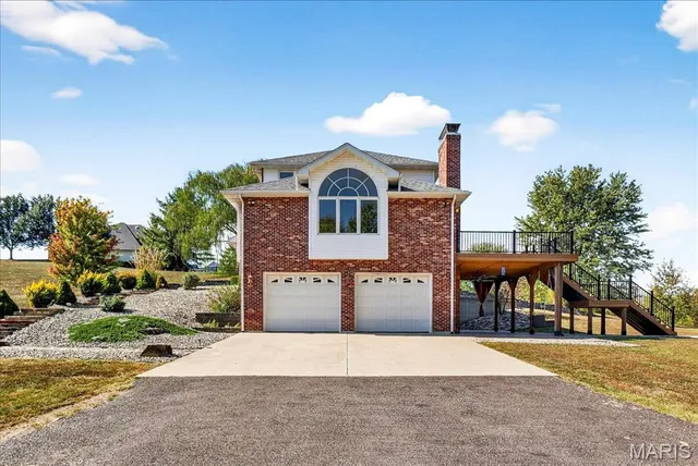 $539,000 | 3567 Sweet Briar Lane, Columbia, IL 62236