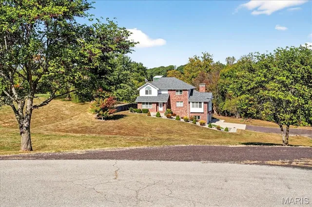 $539,000 | 3567 Sweet Briar Lane, Columbia, IL 62236