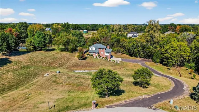 $539,000 | 3567 Sweet Briar Lane, Columbia, IL 62236