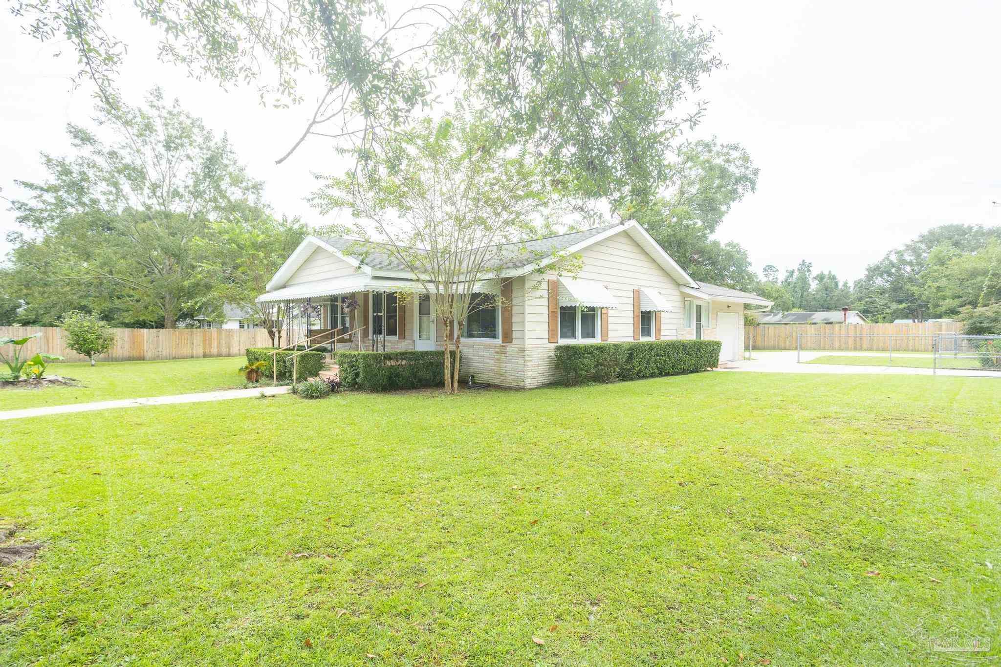 51 Williams Ditch Road Cantonment, FL 32533 - Photo 7 of 38 Gallery Image 7
