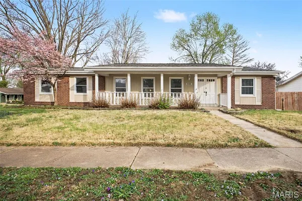 $219,900 | 668 Talon Drive, Florissant, MO 63031