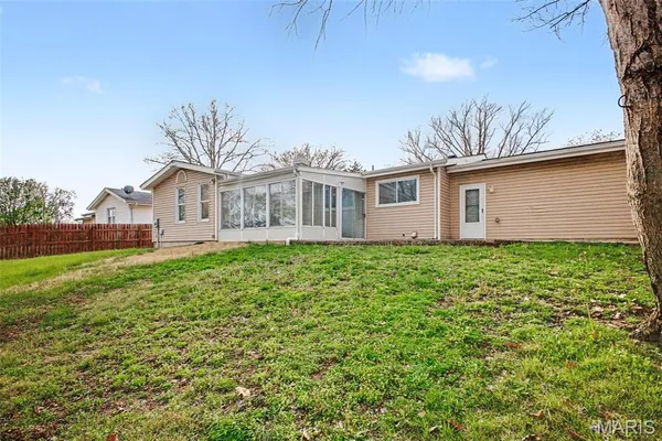 $219,900 | 668 Talon Drive, Florissant, MO 63031