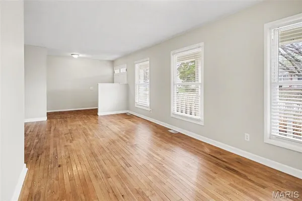 $219,900 | 668 Talon Drive, Florissant, MO 63031