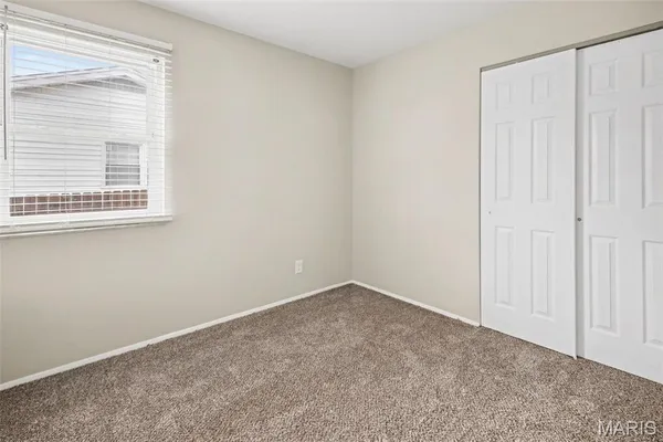 $219,900 | 668 Talon Drive, Florissant, MO 63031