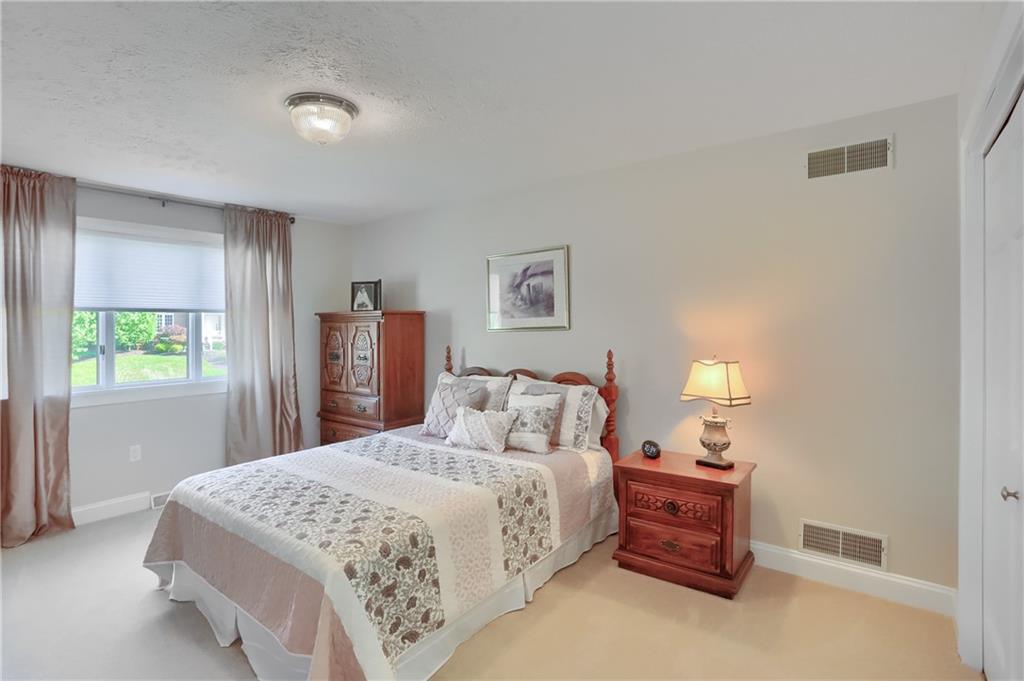 127 Field Club Circle McKees Rocks, PA 15136 - Photo 34 of 50 Gallery Image 34