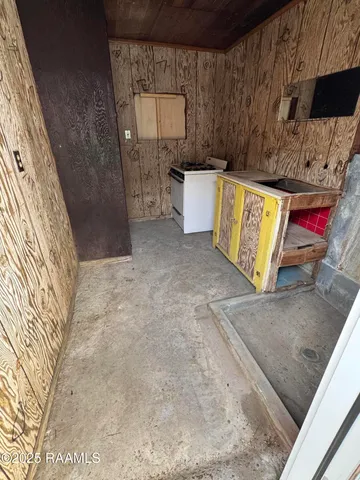 $210,000 | 1225 South Railroad Avenue, Opelousas, LA 70570