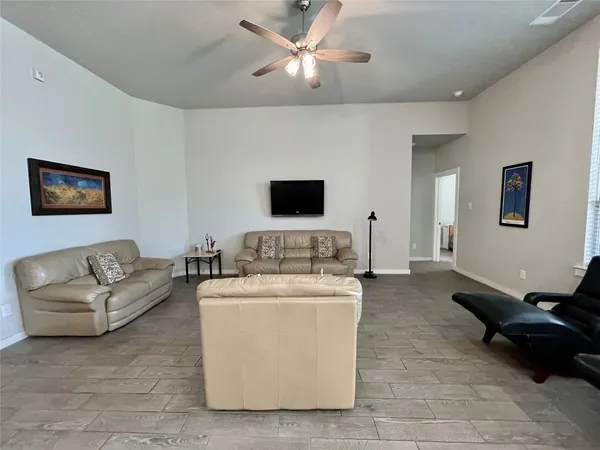 $2,900 | 4334 Hemlock Grove Lane, Manvel, TX 77578