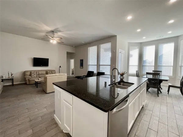 $2,900 | 4334 Hemlock Grove Lane, Manvel, TX 77578