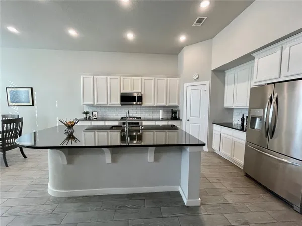 $2,900 | 4334 Hemlock Grove Lane, Manvel, TX 77578