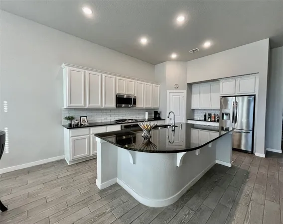 $2,900 | 4334 Hemlock Grove Lane, Manvel, TX 77578
