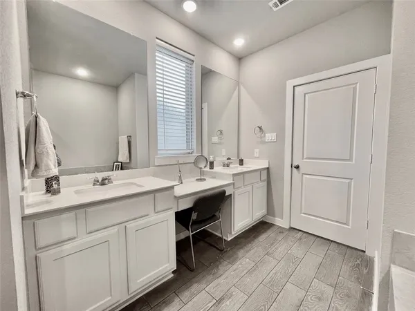 $2,900 | 4334 Hemlock Grove Lane, Manvel, TX 77578